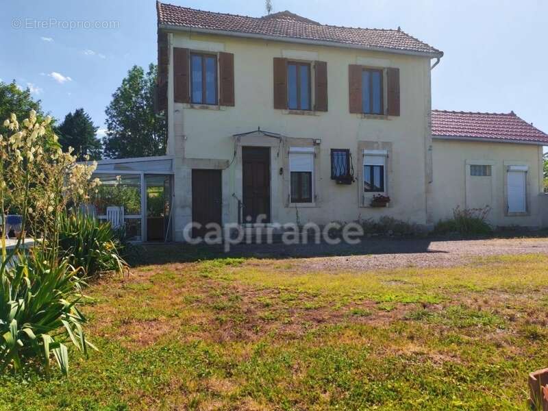 Maison à ENTRAINS-SUR-NOHAIN