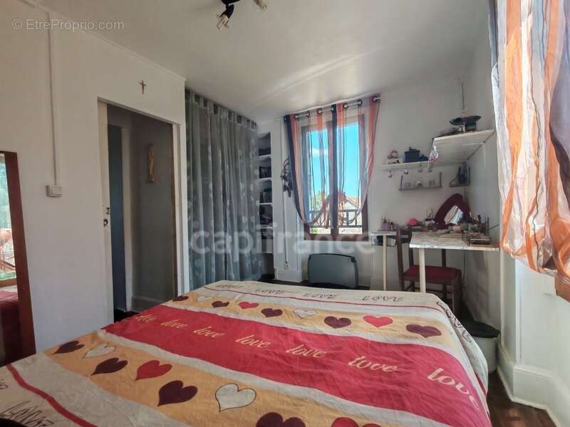 Maison à ENTRAINS-SUR-NOHAIN