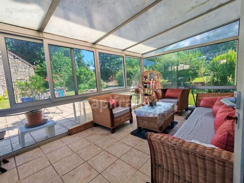 Maison à ENTRAINS-SUR-NOHAIN