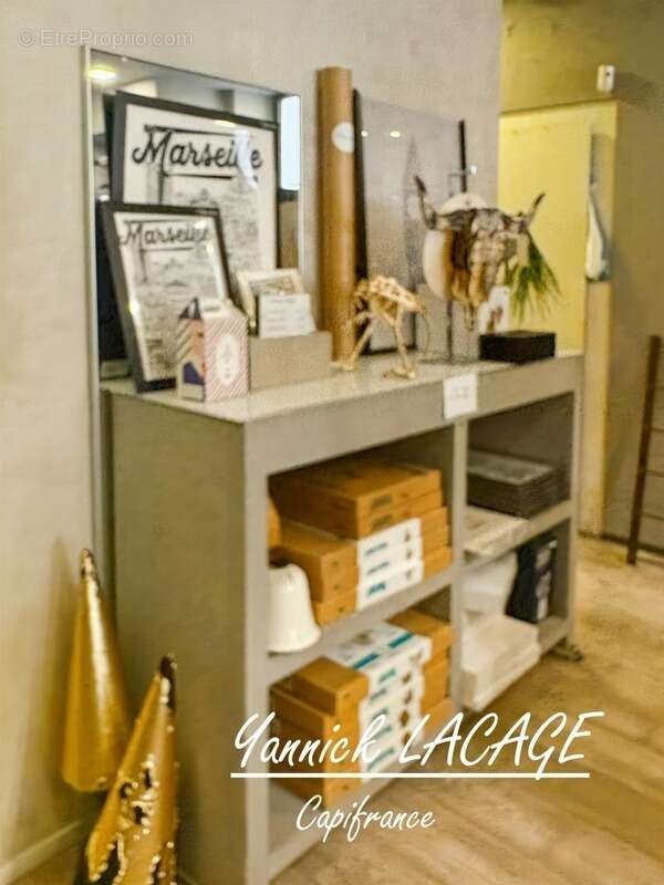 Commerce à MARSEILLE-6E