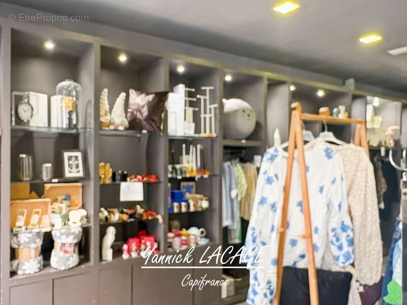 Commerce à MARSEILLE-6E