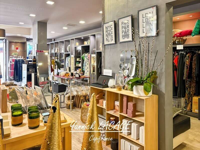 Commerce à MARSEILLE-6E