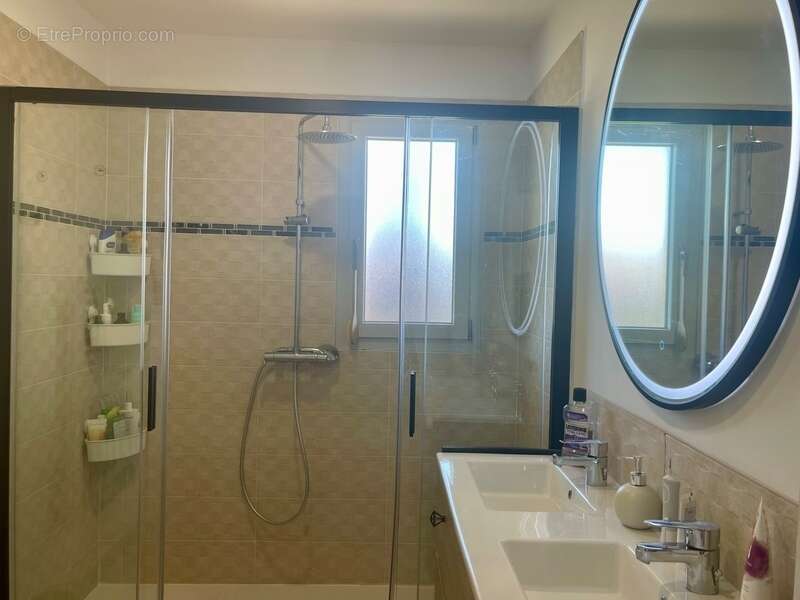 Maison à SAINT-SATURNIN-LES-APT