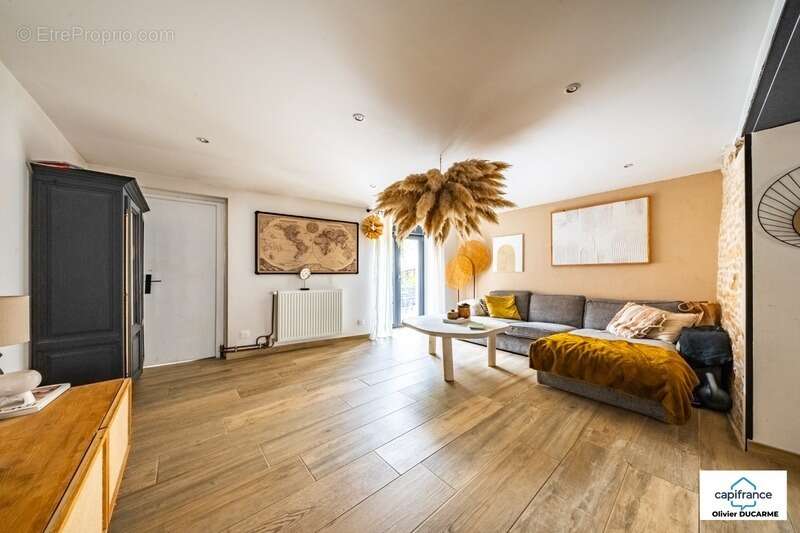 Maison à AUTREY-LES-GRAY