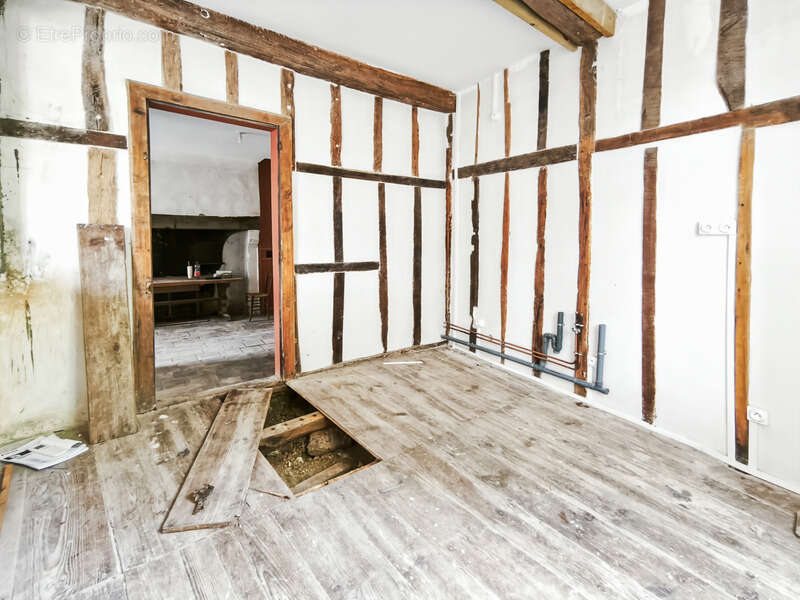 Maison à SAINT-MONT