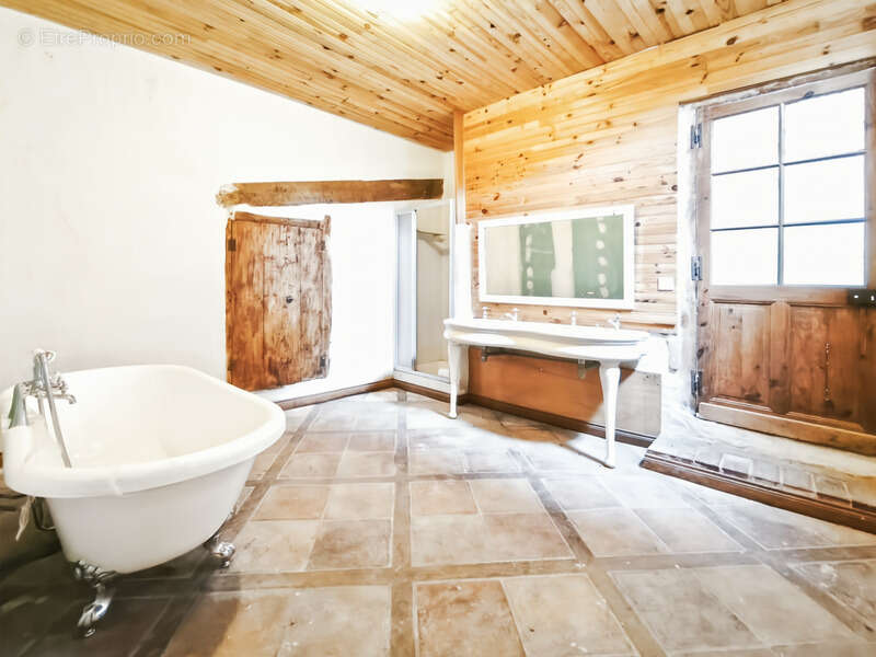 Maison à SAINT-MONT