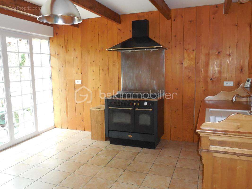 Maison à POIX-TERRON