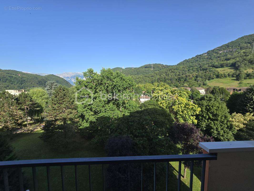 Appartement à VIZILLE