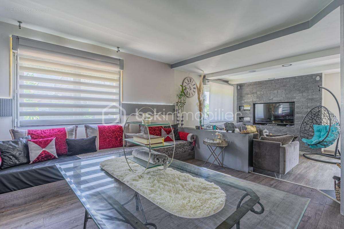 Maison à SERRIERES-EN-CHAUTAGNE