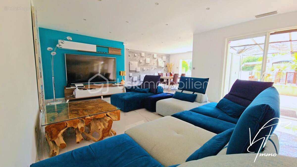 Maison à LA CADIERE-D'AZUR