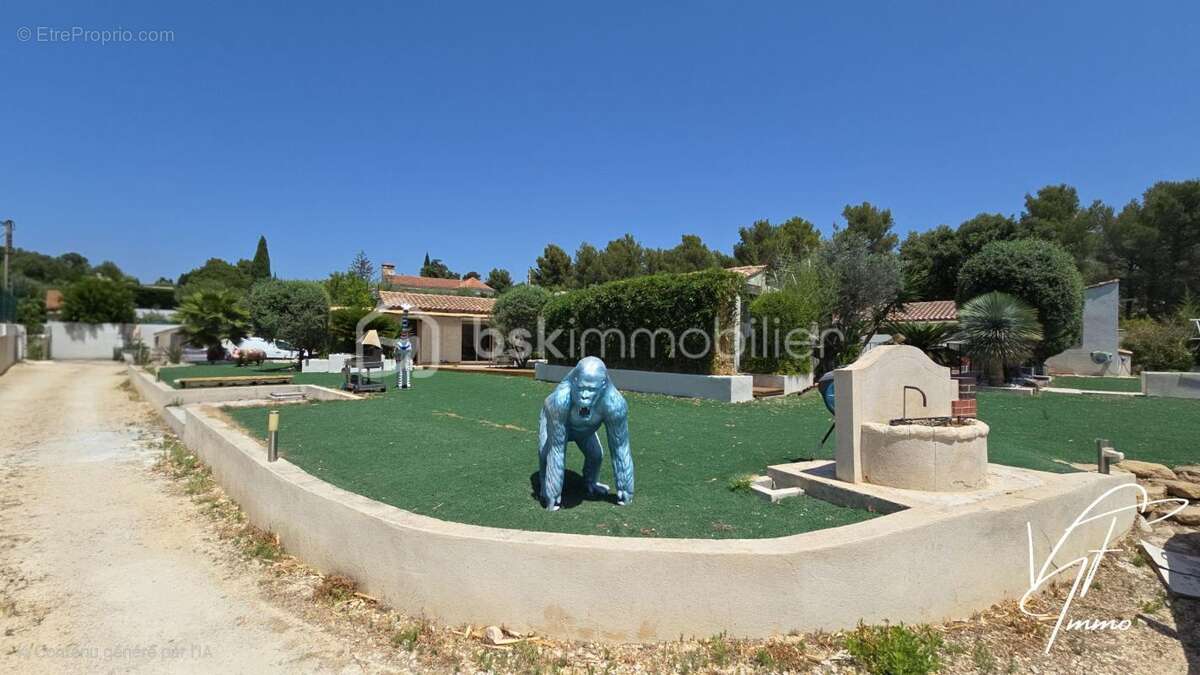 Maison à LA CADIERE-D'AZUR