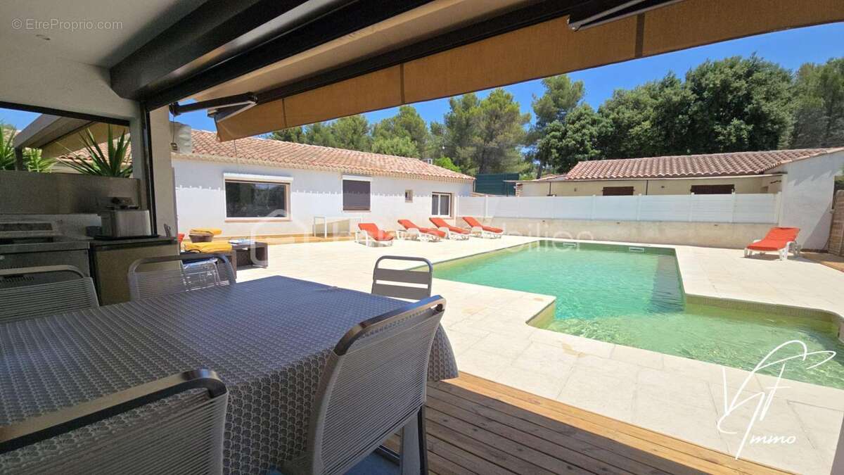 Maison à LA CADIERE-D'AZUR