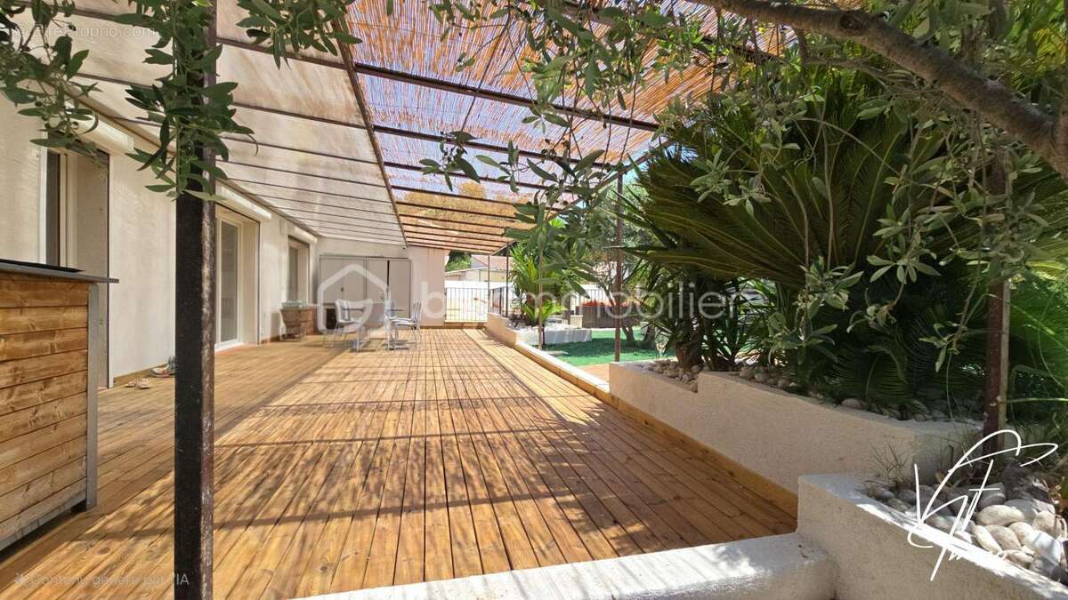 Maison à LA CADIERE-D'AZUR