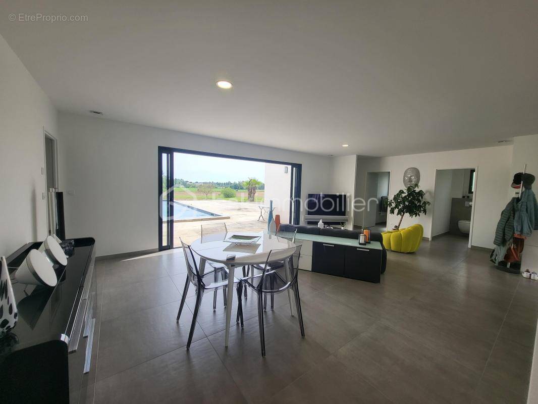 Maison à CASTELCULIER