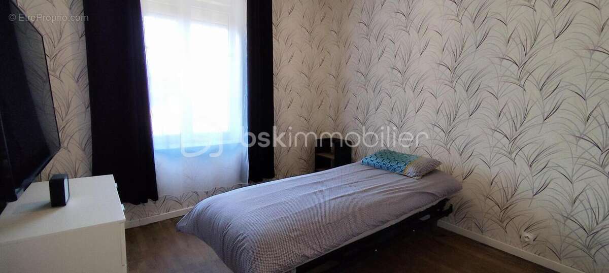 Maison à SAINT-ELLIER-DU-MAINE