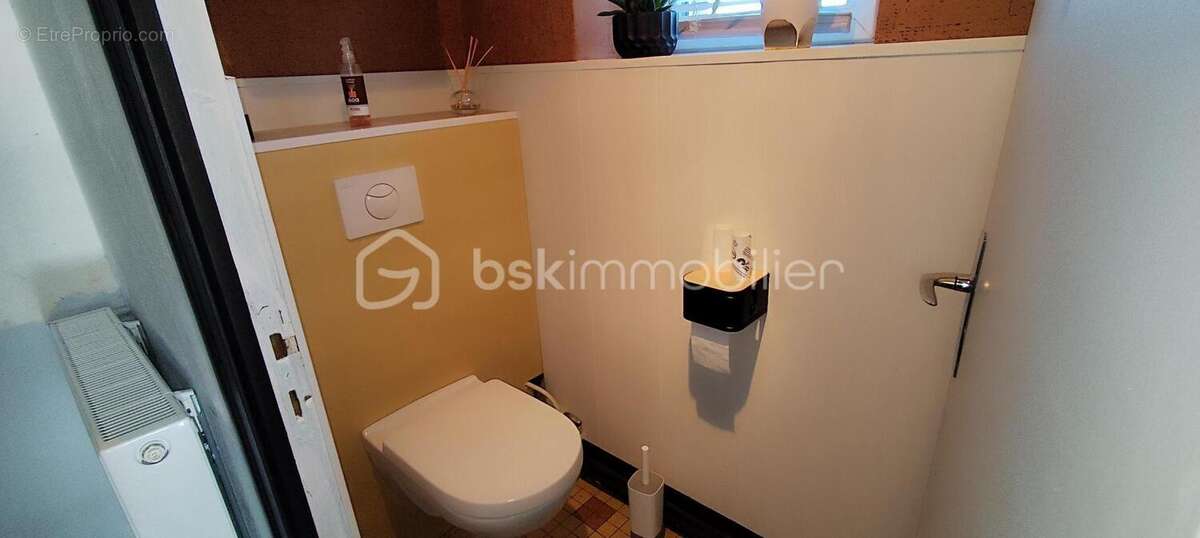 Maison à SAINT-ELLIER-DU-MAINE