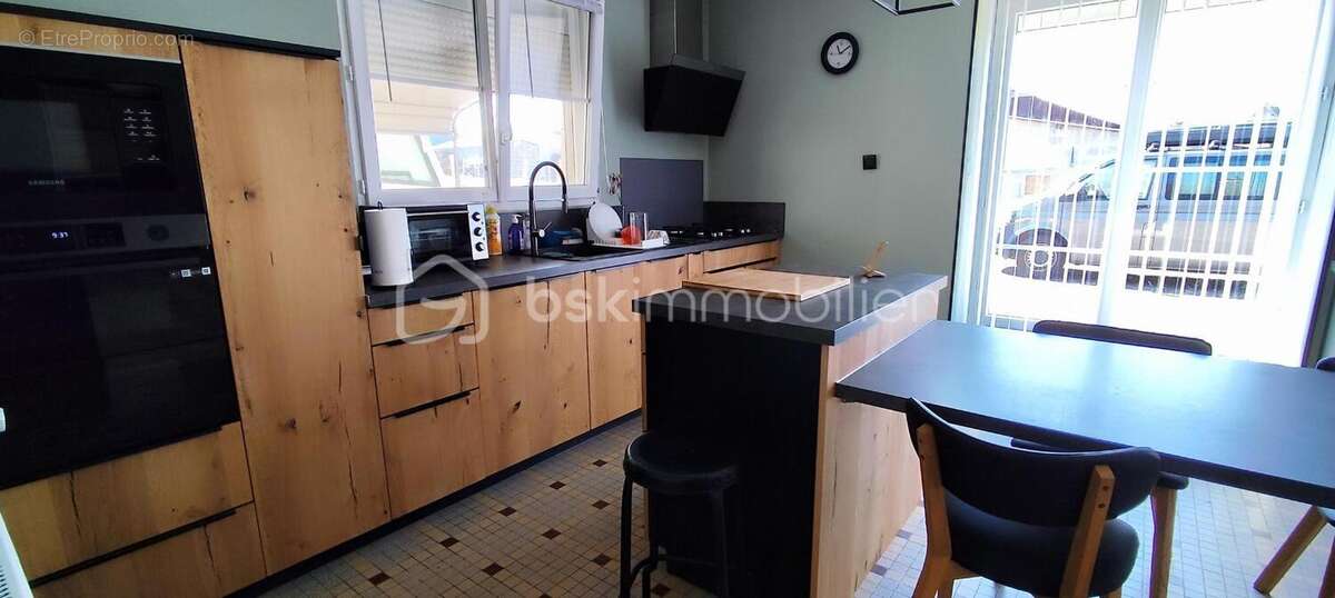 Maison à SAINT-ELLIER-DU-MAINE