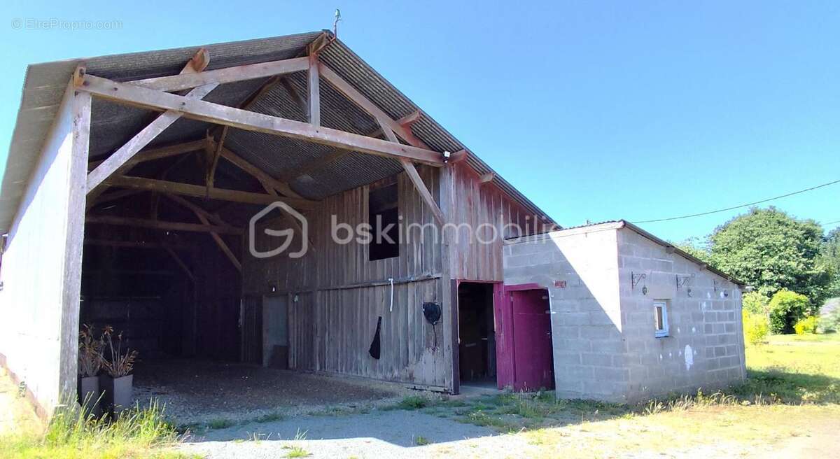 Maison à SAINT-ELLIER-DU-MAINE