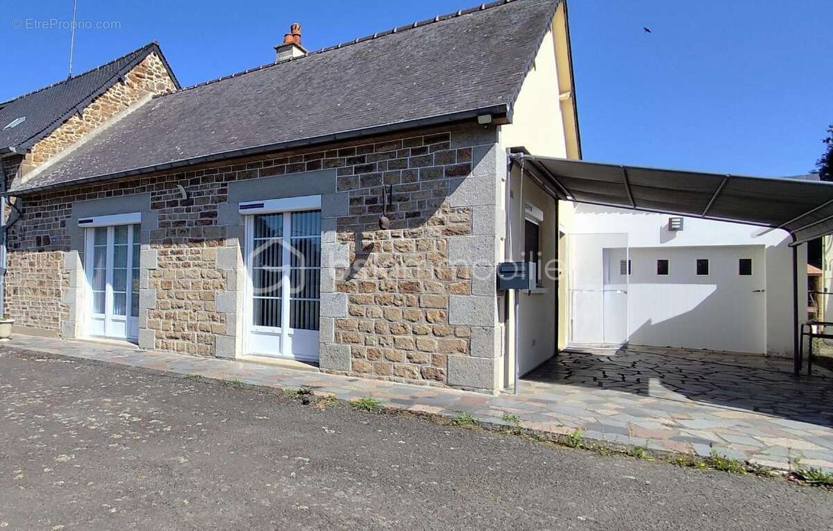 Maison à SAINT-ELLIER-DU-MAINE