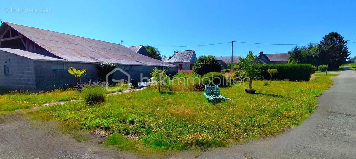 Maison à SAINT-ELLIER-DU-MAINE