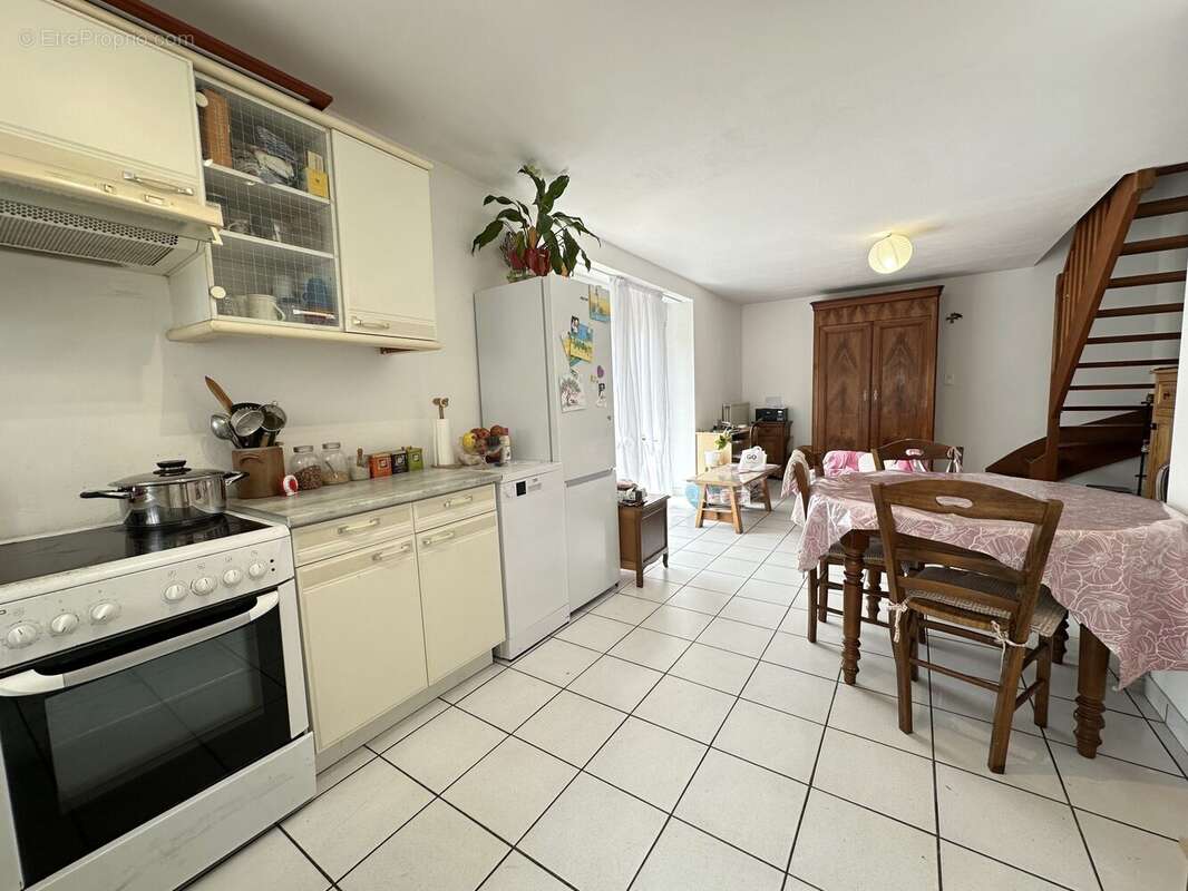 Appartement à LE SOURN