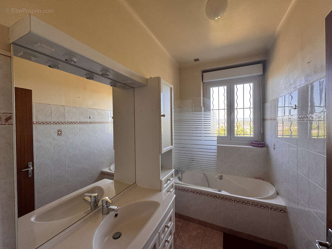 Maison à BRIVE-LA-GAILLARDE