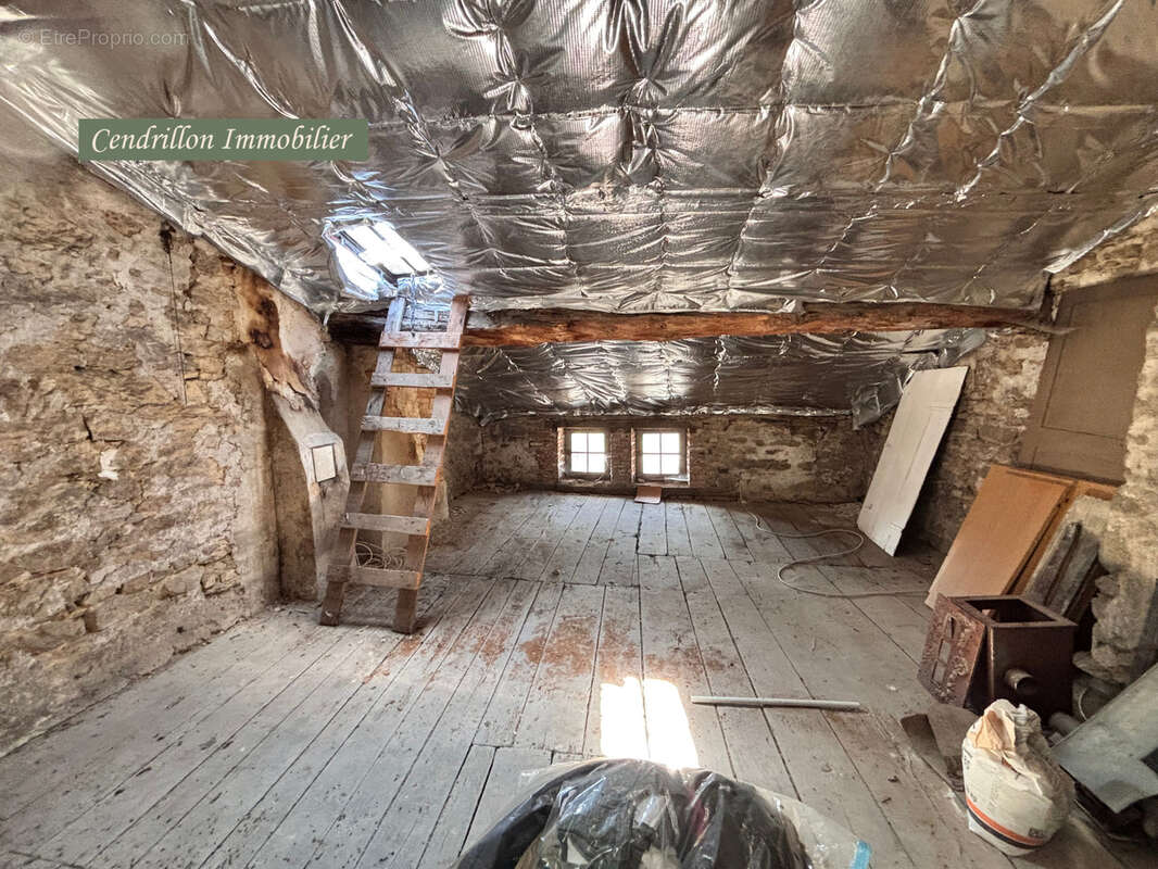 Maison à BOURGANEUF