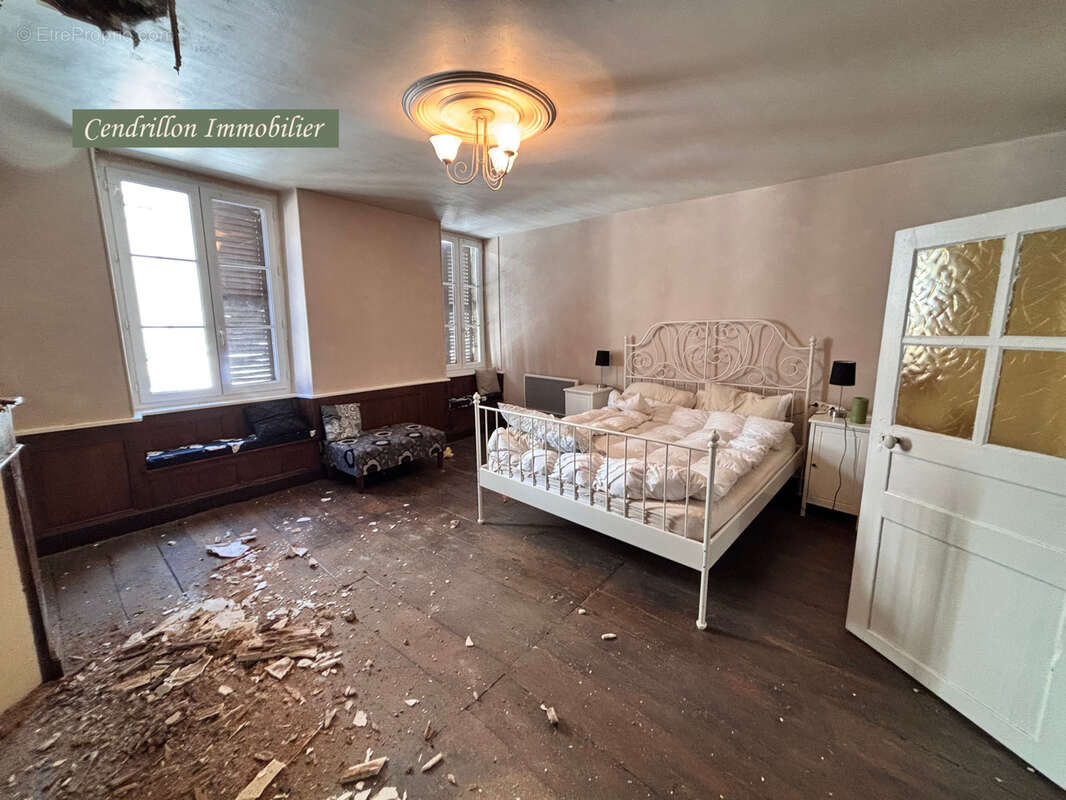 Maison à BOURGANEUF