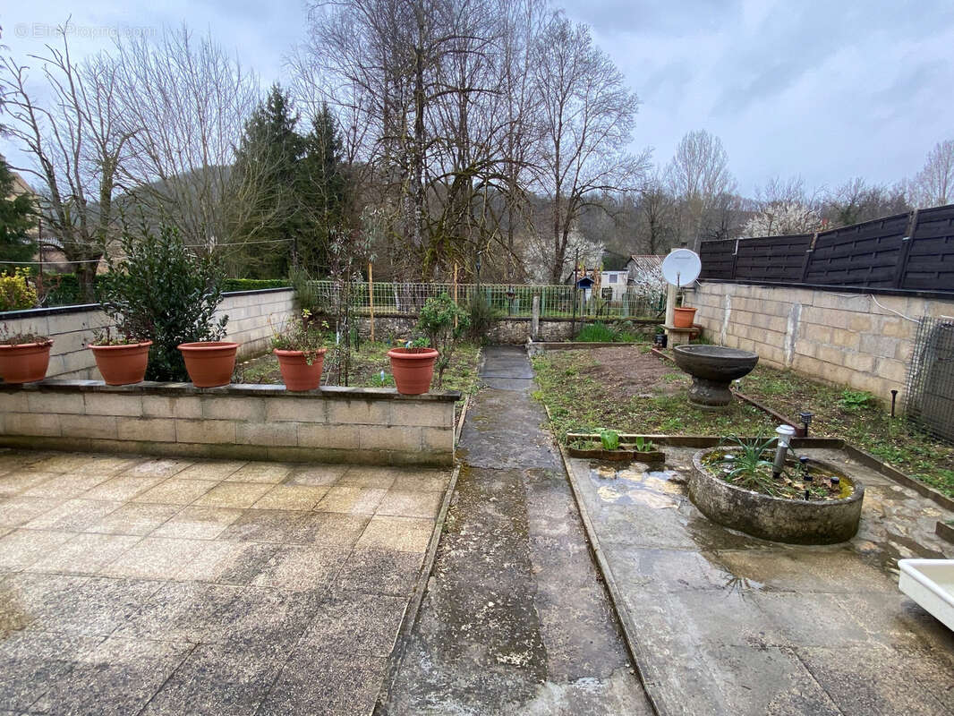 Maison à SAUVETERRE-LA-LEMANCE