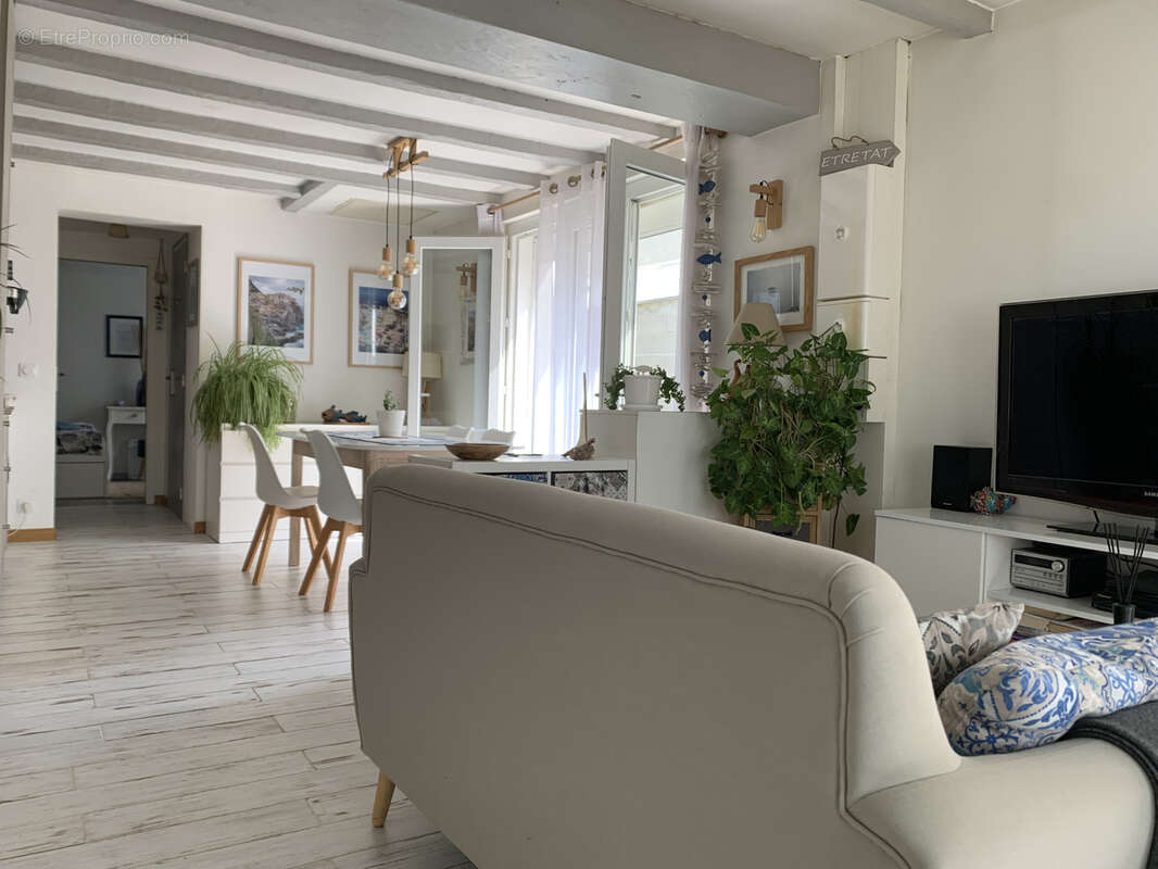 Maison à MEZY-SUR-SEINE