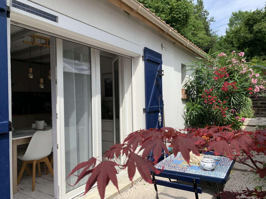 Maison à MEZY-SUR-SEINE