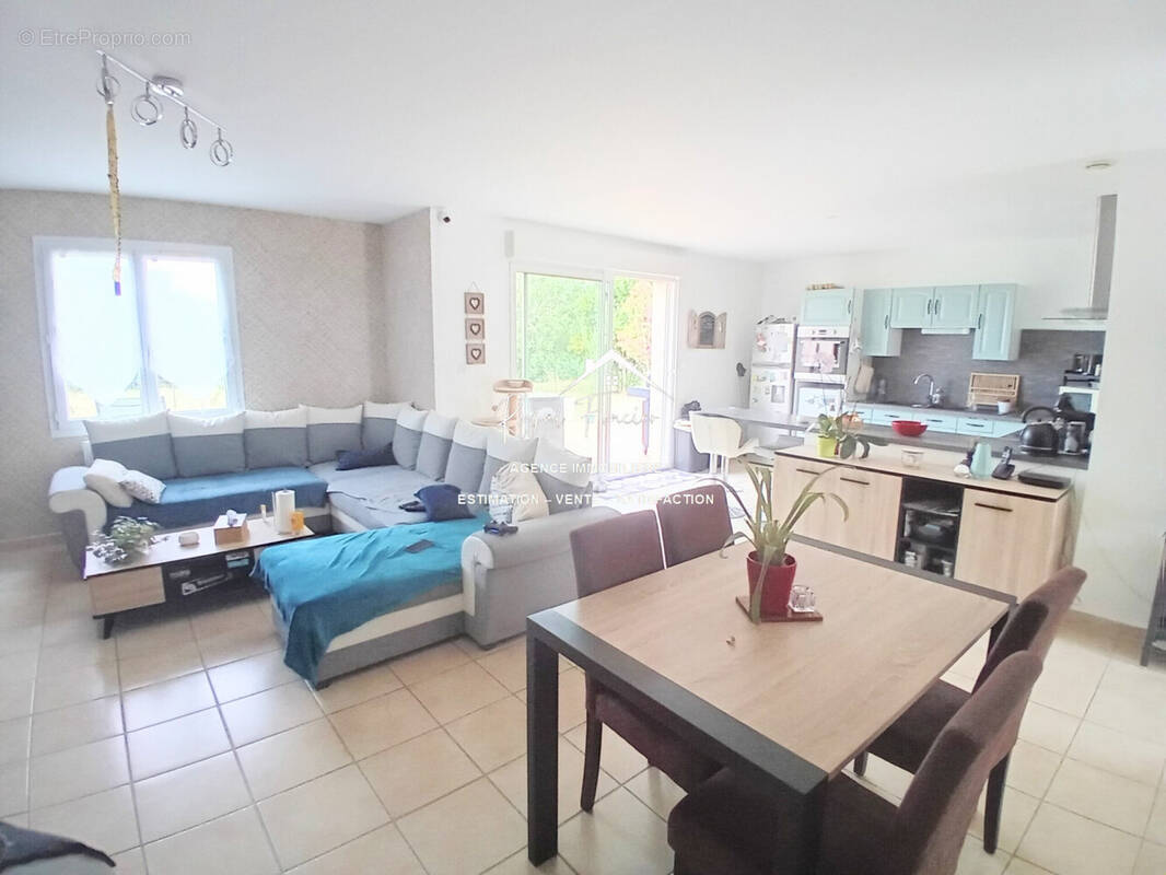 Maison à LEIGNE-LES-BOIS