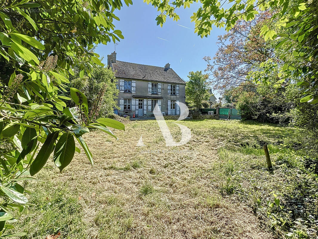 Maison à GRANDPUITS-BAILLY-CARROIS