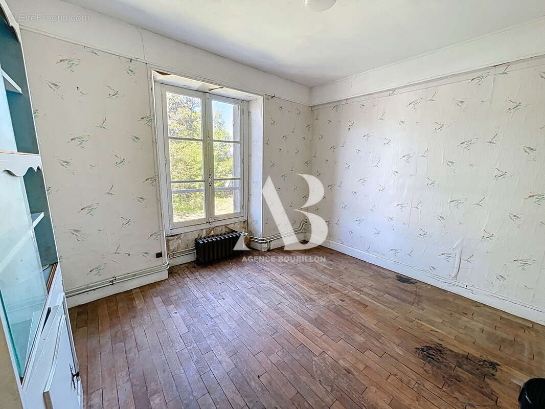 Maison à GRANDPUITS-BAILLY-CARROIS