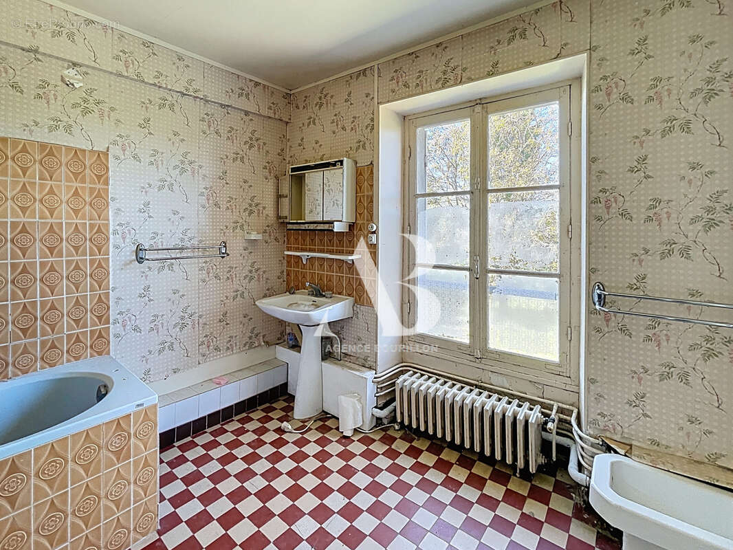 Maison à GRANDPUITS-BAILLY-CARROIS