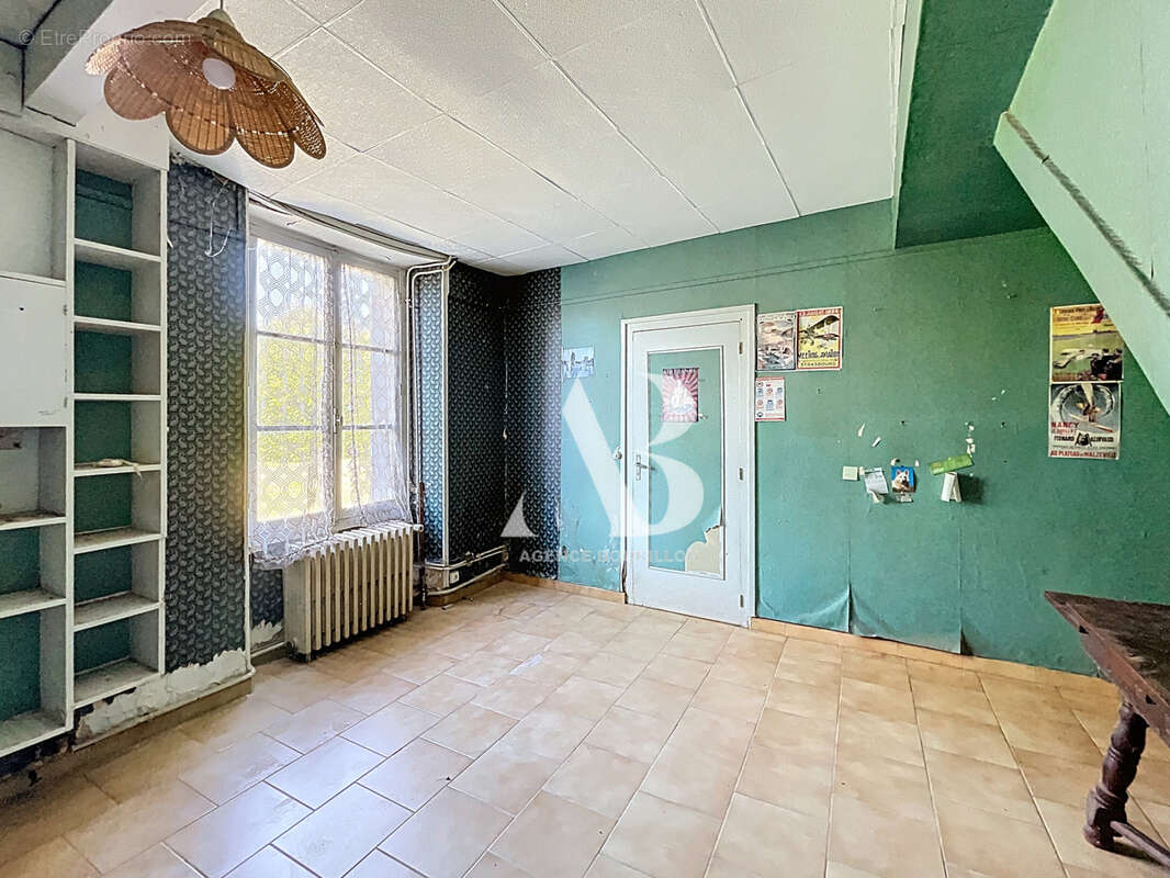 Maison à GRANDPUITS-BAILLY-CARROIS