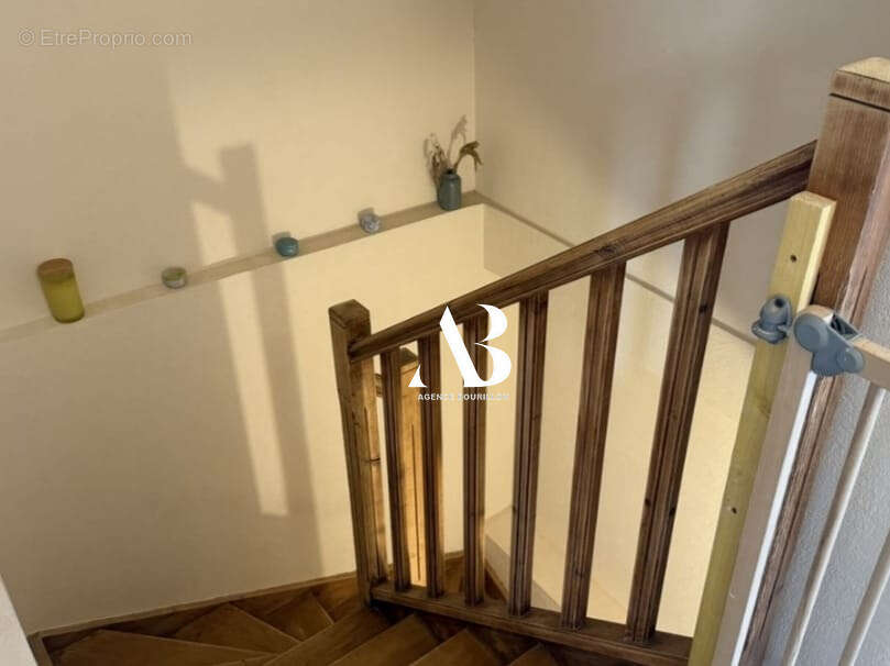 Maison à LAVAL-EN-BRIE