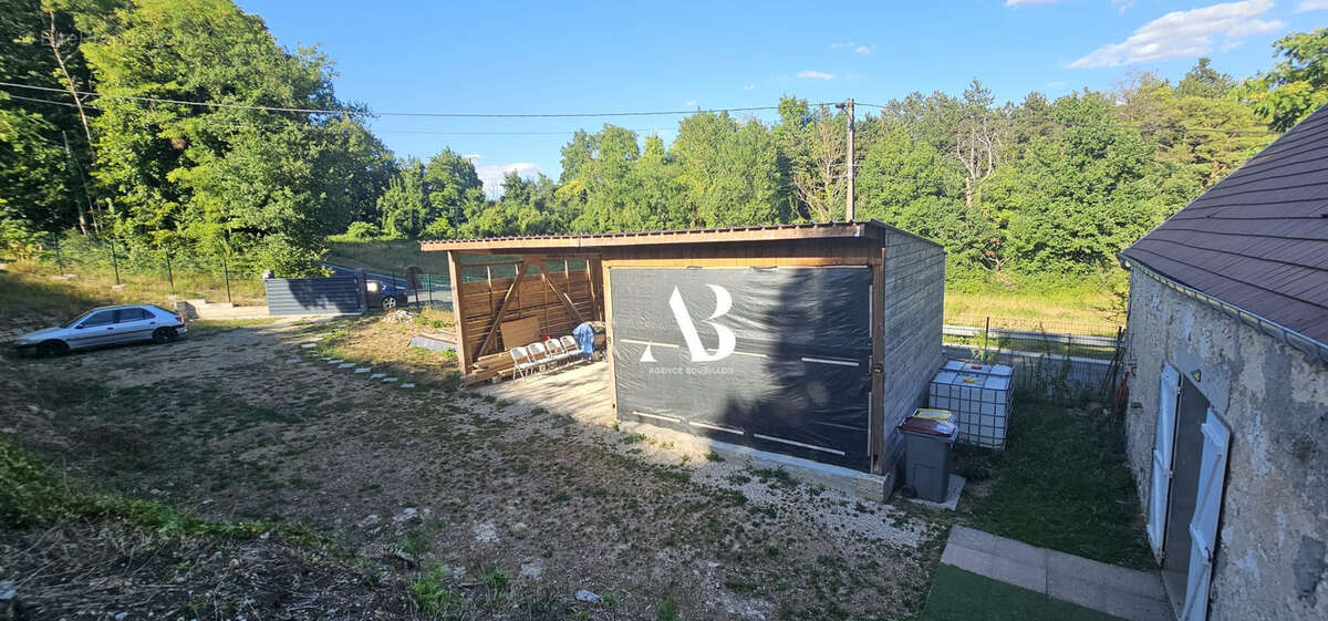 Maison à LAVAL-EN-BRIE