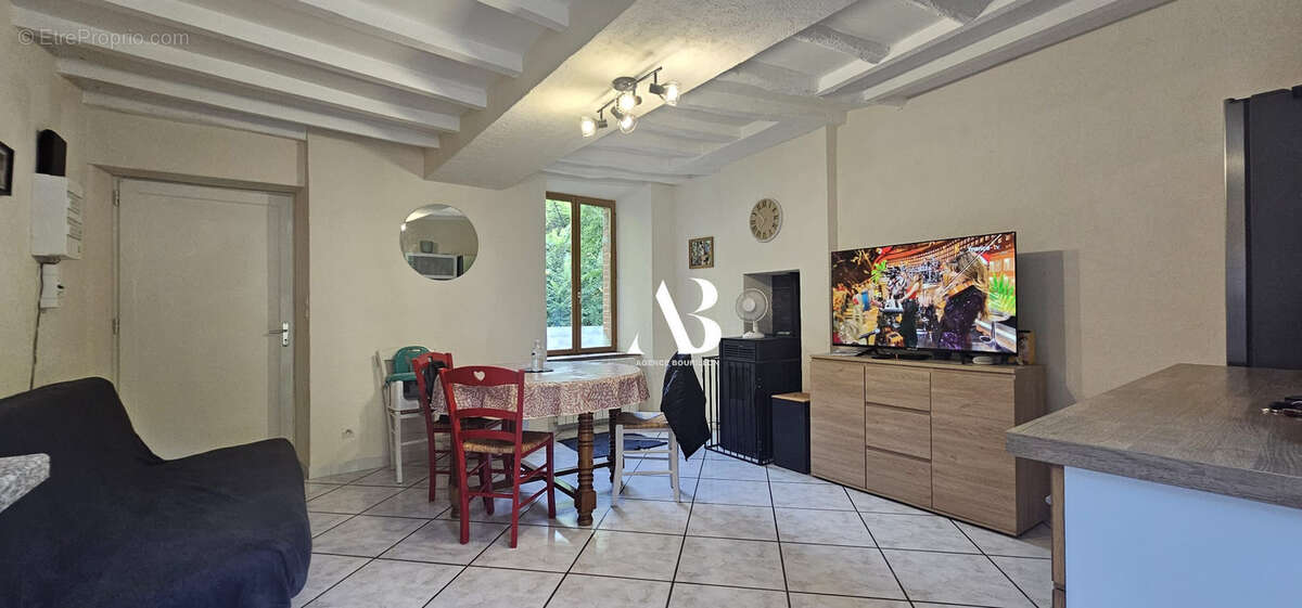 Maison à LAVAL-EN-BRIE