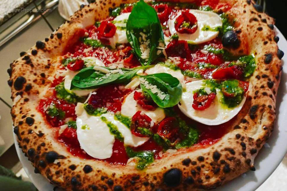 Commerce à VALLABREGUES