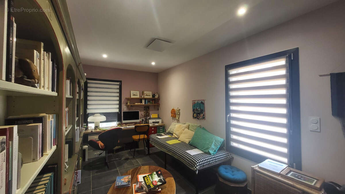 Autre à SAINT-PRIVAT-DES-VIEUX