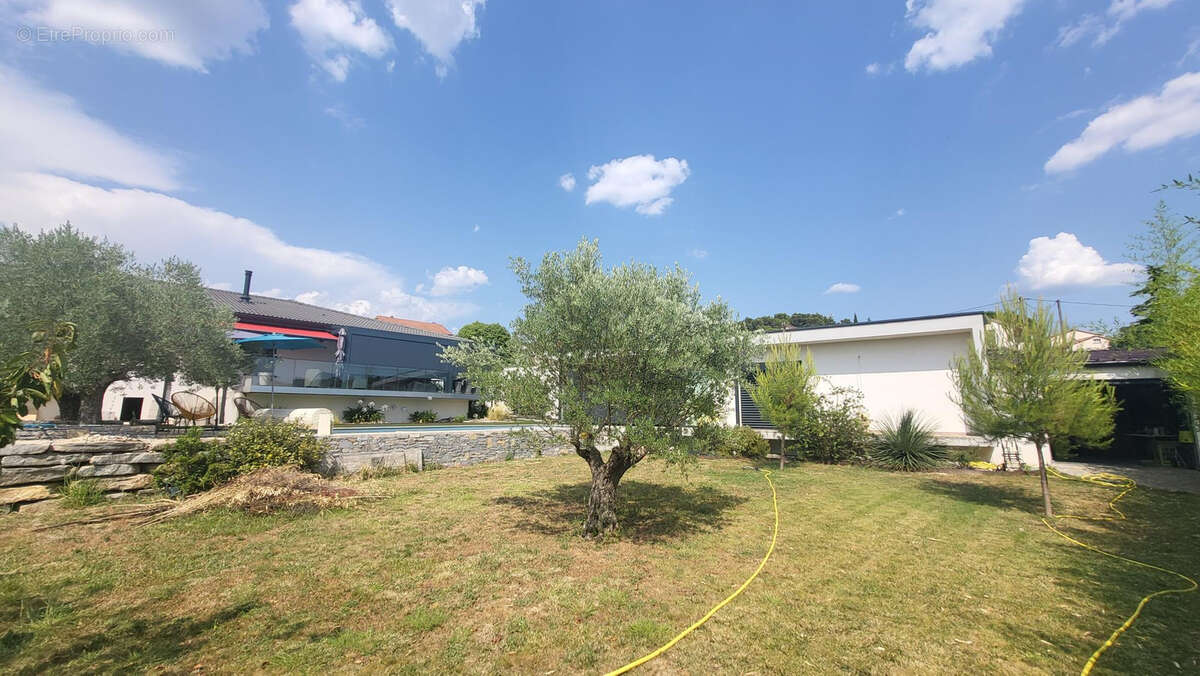 Autre à SAINT-PRIVAT-DES-VIEUX