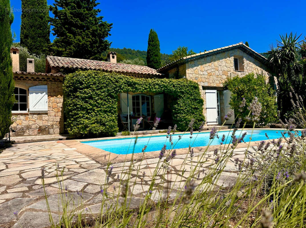 Maison à SPERACEDES