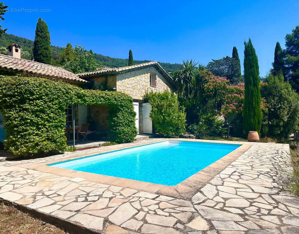 Maison à SPERACEDES