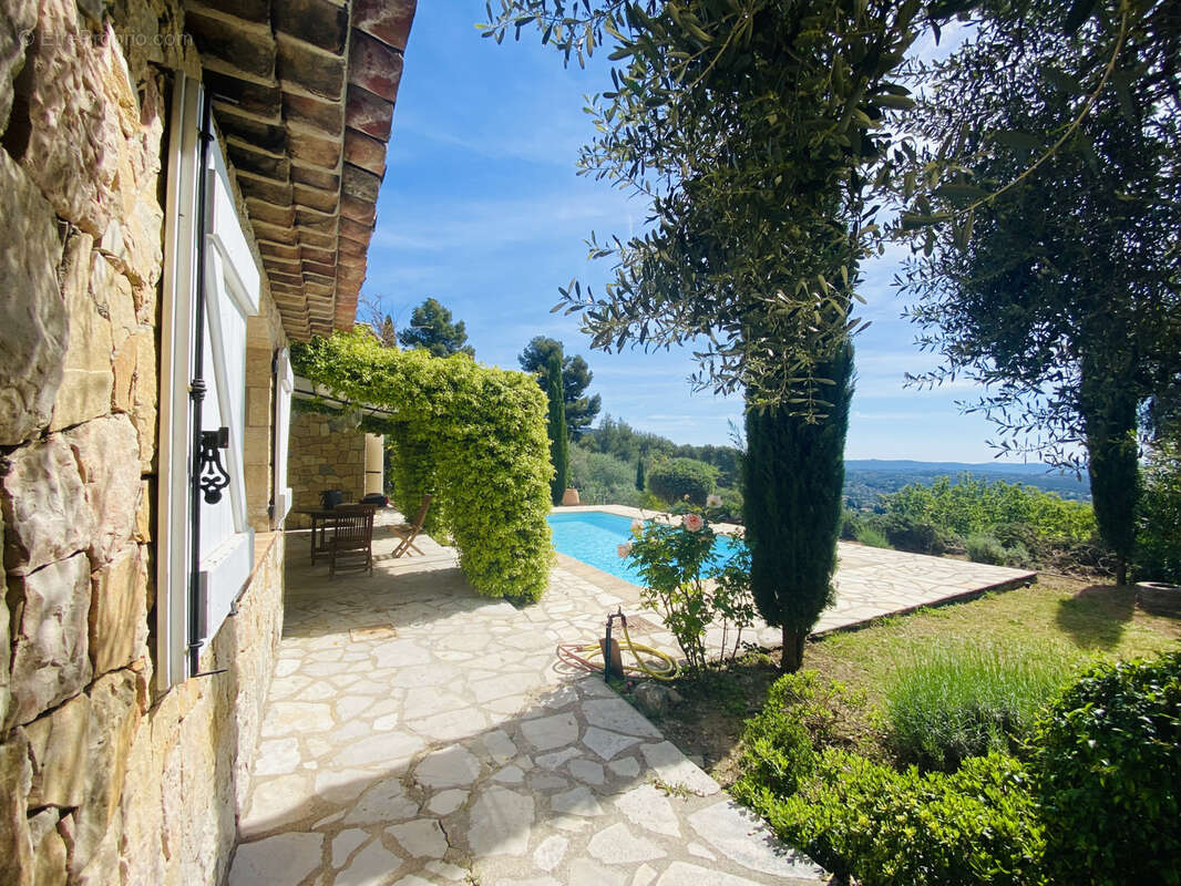 Maison à SPERACEDES