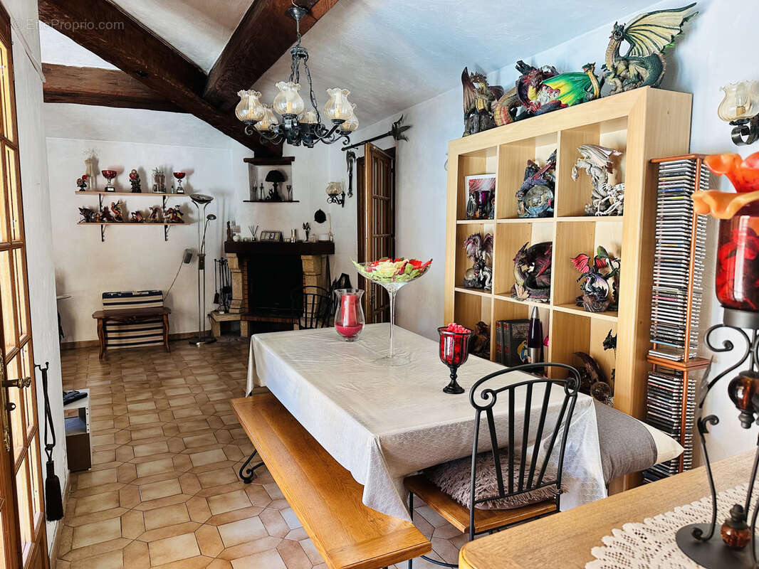 Maison à PEYMEINADE