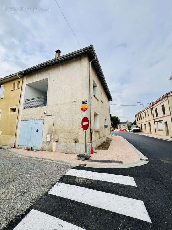 Maison à L&#039;ISLE-JOURDAIN