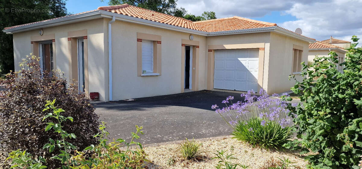 Maison à LA RENAUDIERE