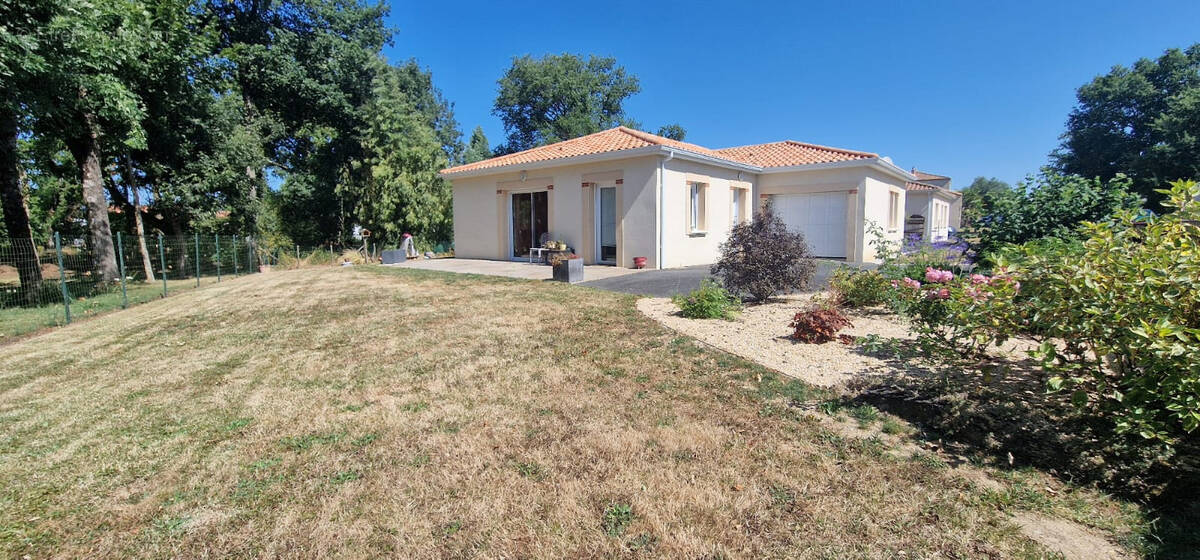 Maison à LA RENAUDIERE