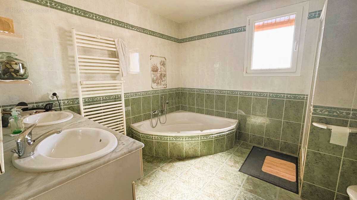 Maison à VILLELONGUE-DE-LA-SALANQUE